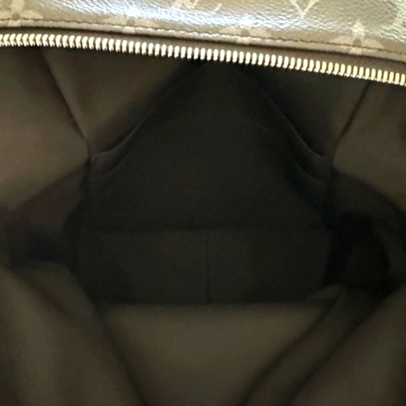 LoUiS VuItToN DiScOvErY BaCkPaCk GM. - Picture 5 of 13